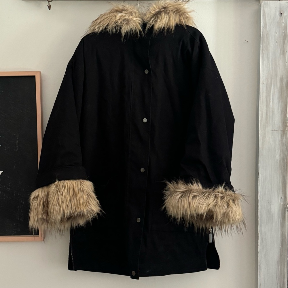 Peace Love World Faux Fur Trim Parka – Black Winter Coat – Size XS